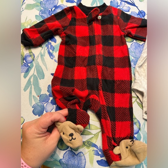 Carters Newborn Holiday Bundle - Picture 4 of 5